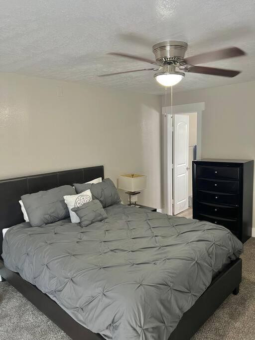 Lovely 2-Bedroom Condo Next To At&T Stadium 알링턴 외부 사진