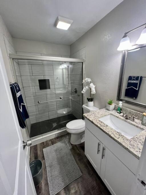 Lovely 2-Bedroom Condo Next To At&T Stadium 알링턴 외부 사진
